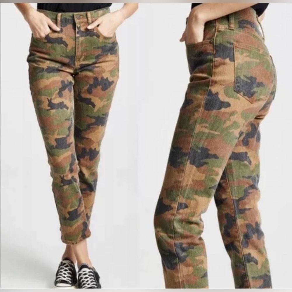 Madewell women’s high rise, slim boyfriend in cottontail camo.